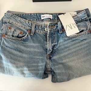 BRAND NEW with tags, low rise full length ZARA jeans size 2